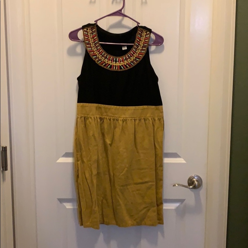 Black/yellow dress with intricate neck detailing